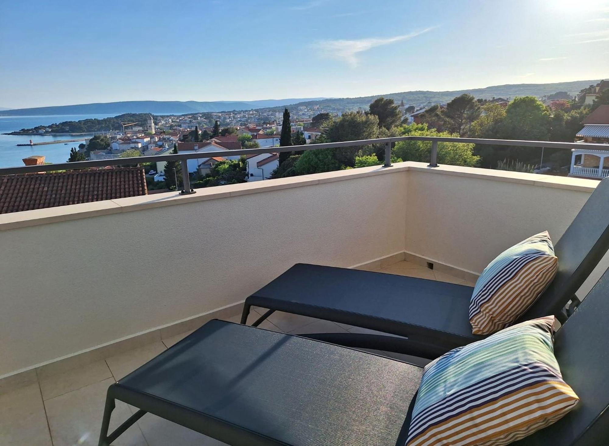 Sea View Apartments Ivana Krk Town Eksteriør bilde