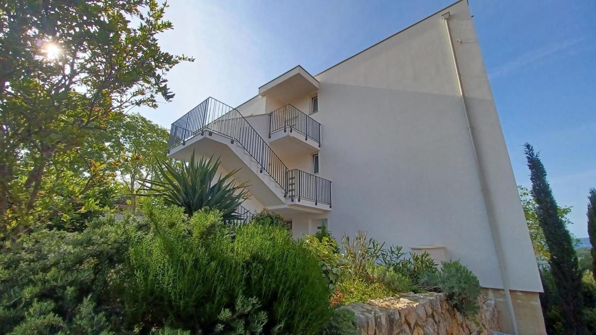 Sea View Apartments Ivana Krk Town Eksteriør bilde